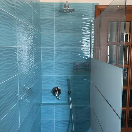 فندق مبيت وإفطار Window بومبيي