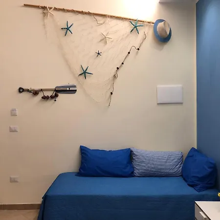 Window 4* بومبيي