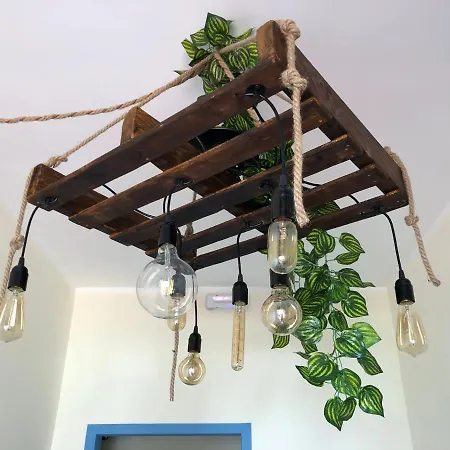 Window فندق مبيت وإفطار بومبيي