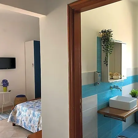 Window بومبيي