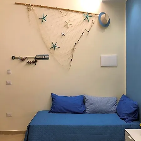 Window 4* بومبيي