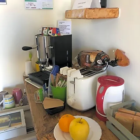 Window فندق مبيت وإفطار